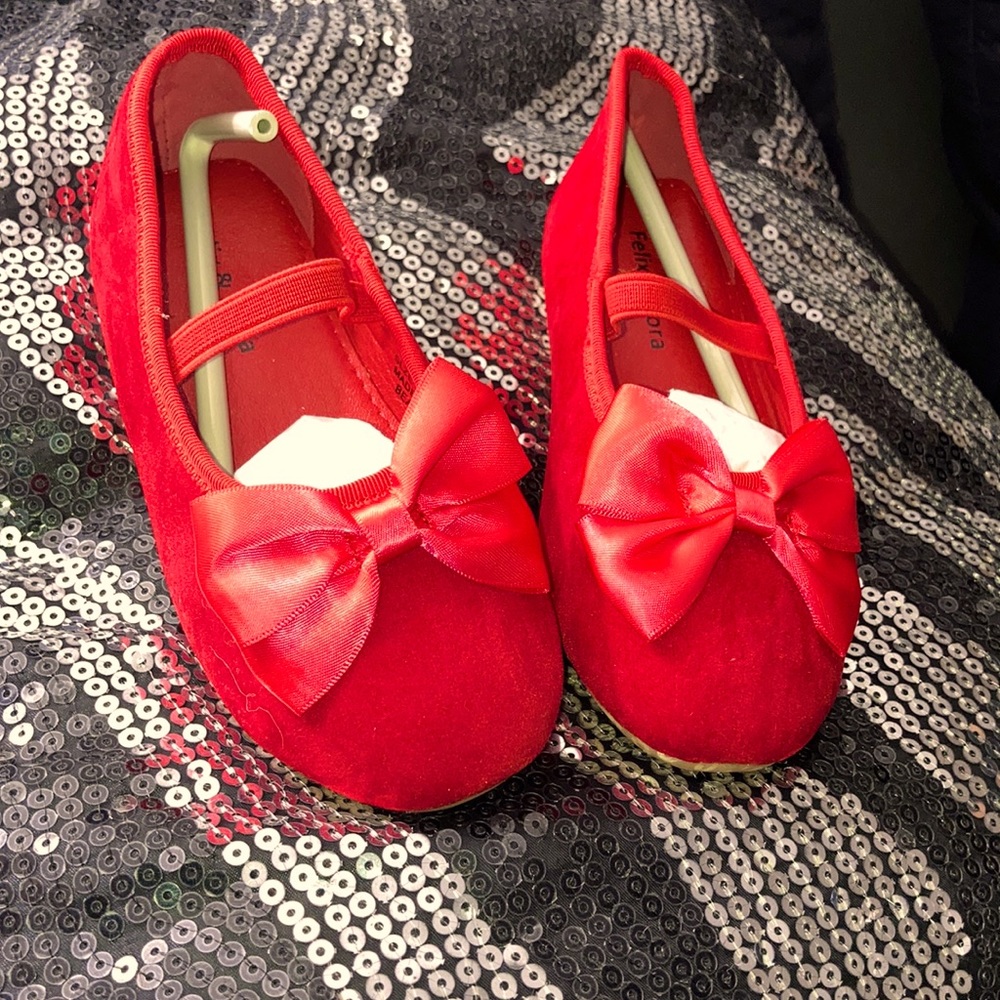 Beautiful Bright Red Toddler Girls Shoes Size 11C
